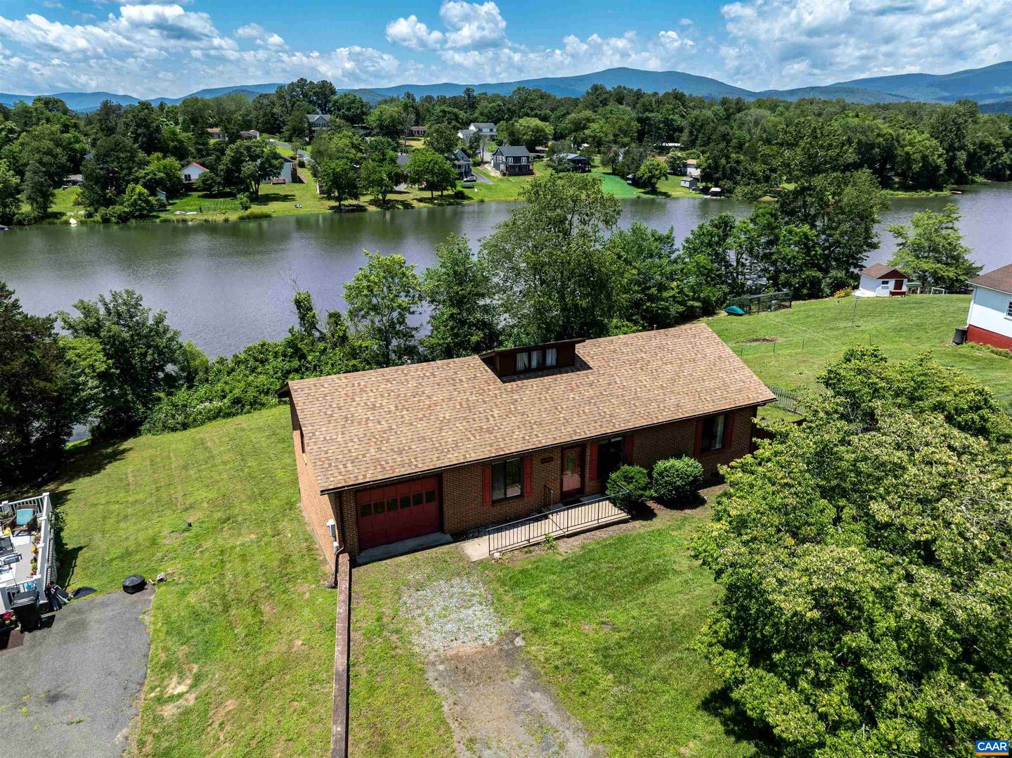 159 PINE BLUFF RD