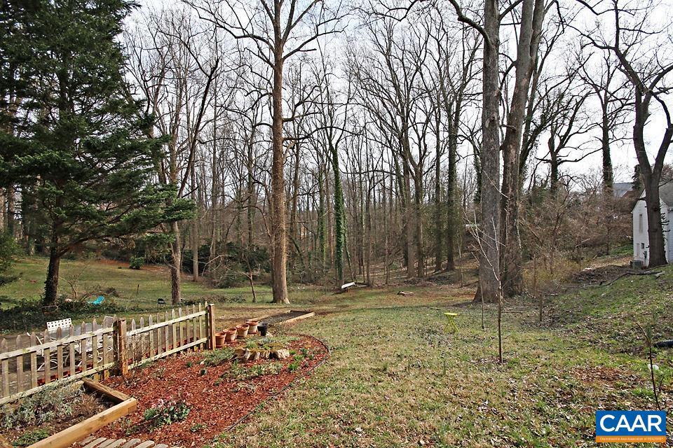 112 Raymond Ave #a & B Property Photo 20