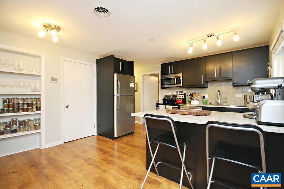 112 Raymond Ave #a & B Property Photo 25