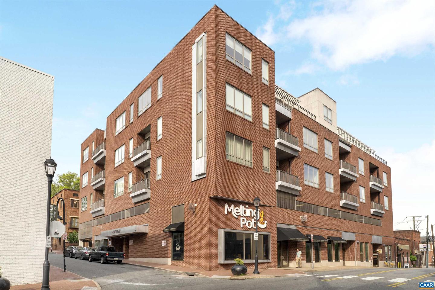 112 SE 5TH ST #3D Property Photo 1
