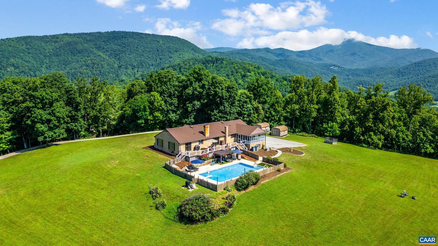 355 Dyson Rd Property Photo 1