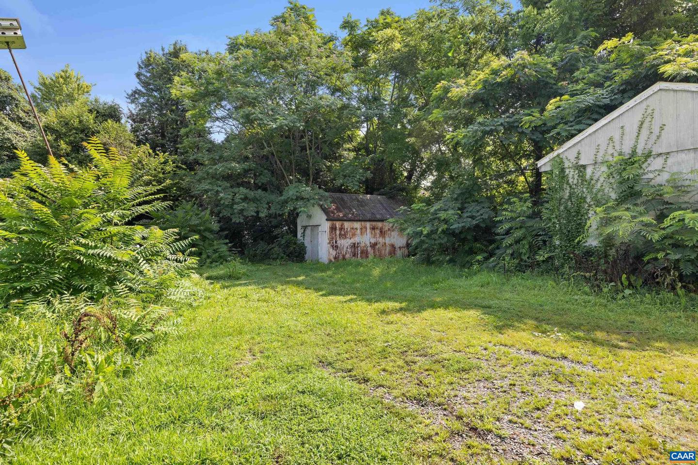 1411 Chesapeake St Property Photo 3