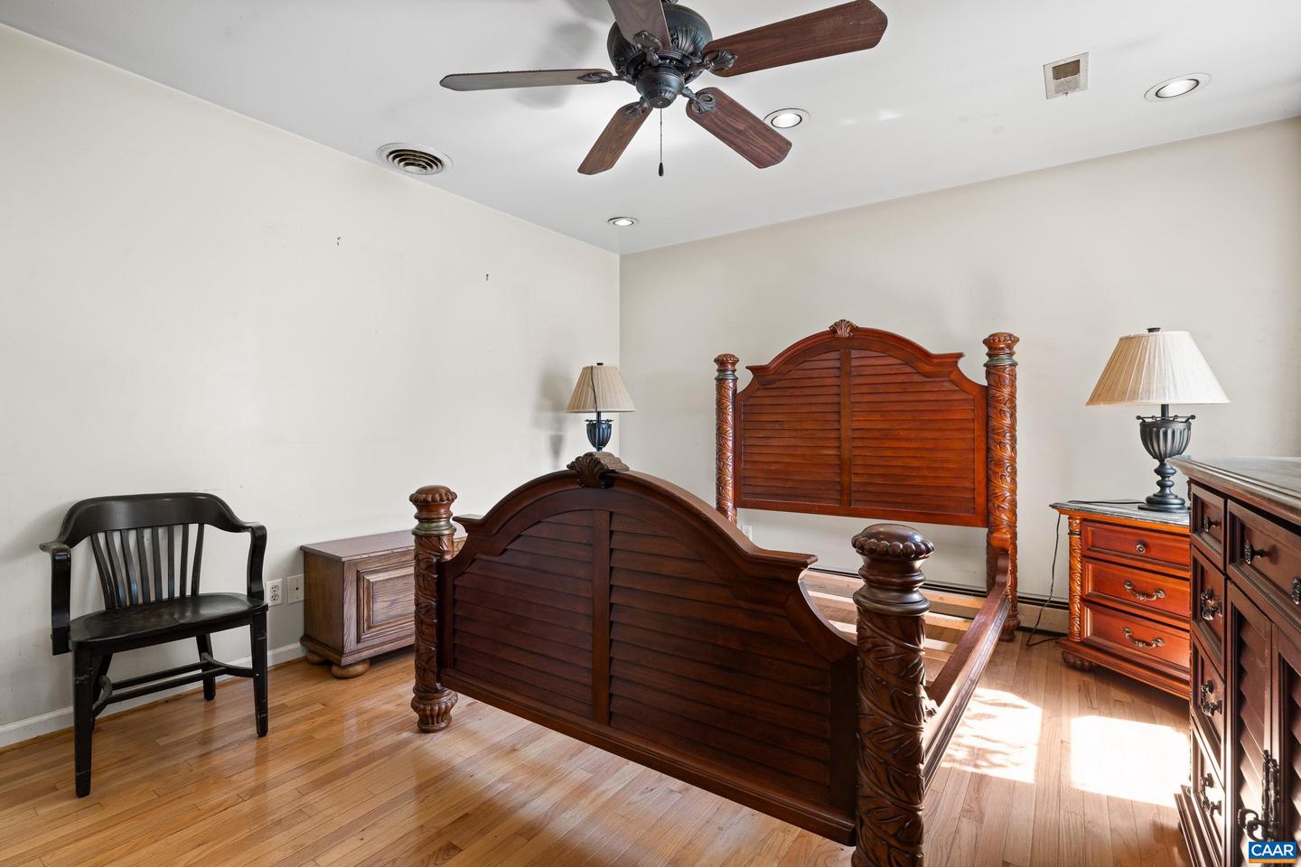 1411 Chesapeake St Property Photo 12