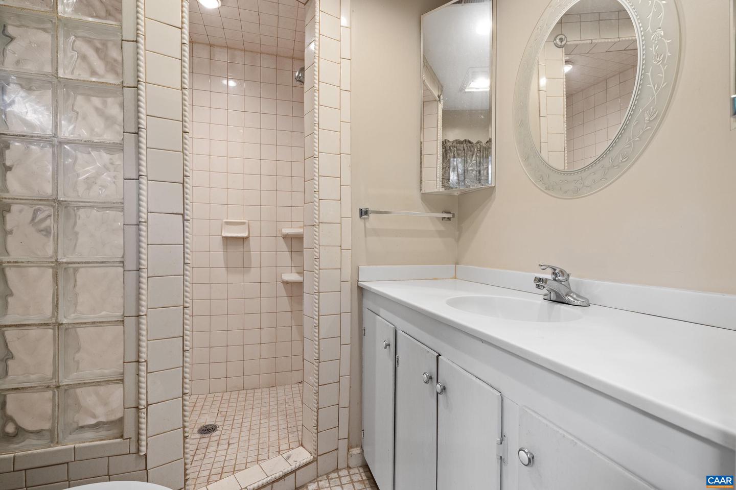 1411 Chesapeake St Property Photo 14