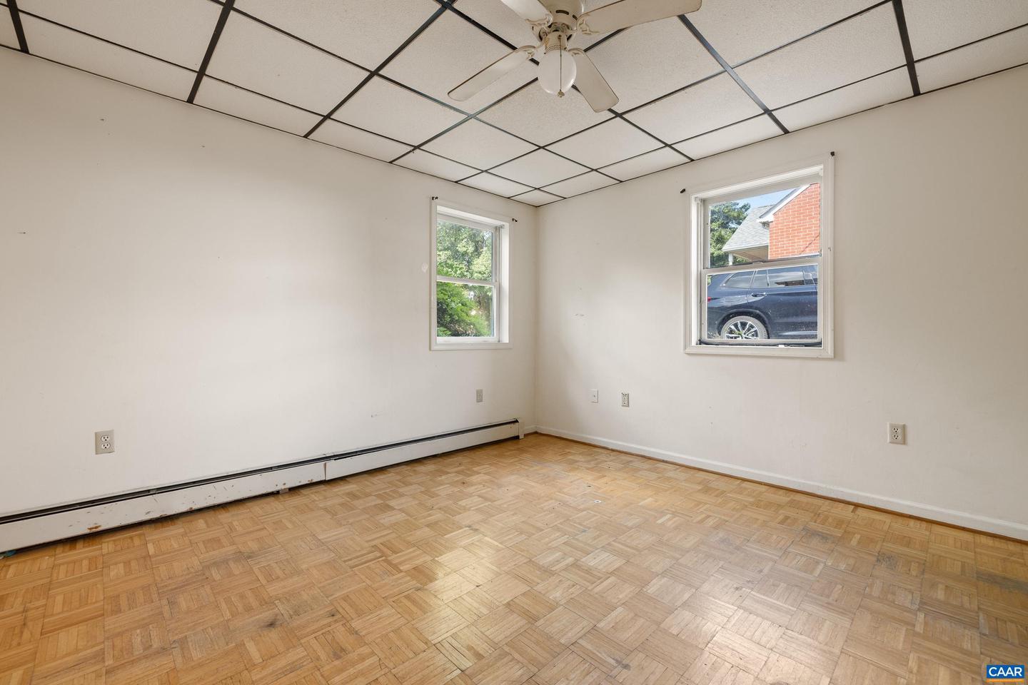 1411 Chesapeake St Property Photo 28