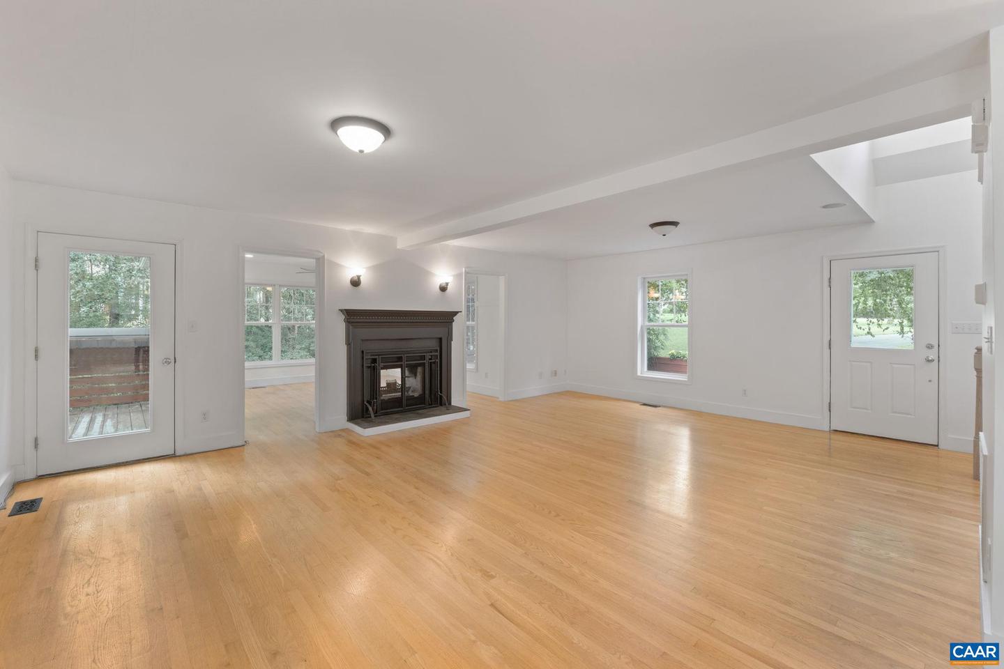 21 Acre Ln Property Photo 18