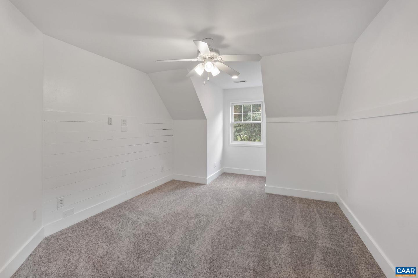 21 Acre Ln Property Photo 36