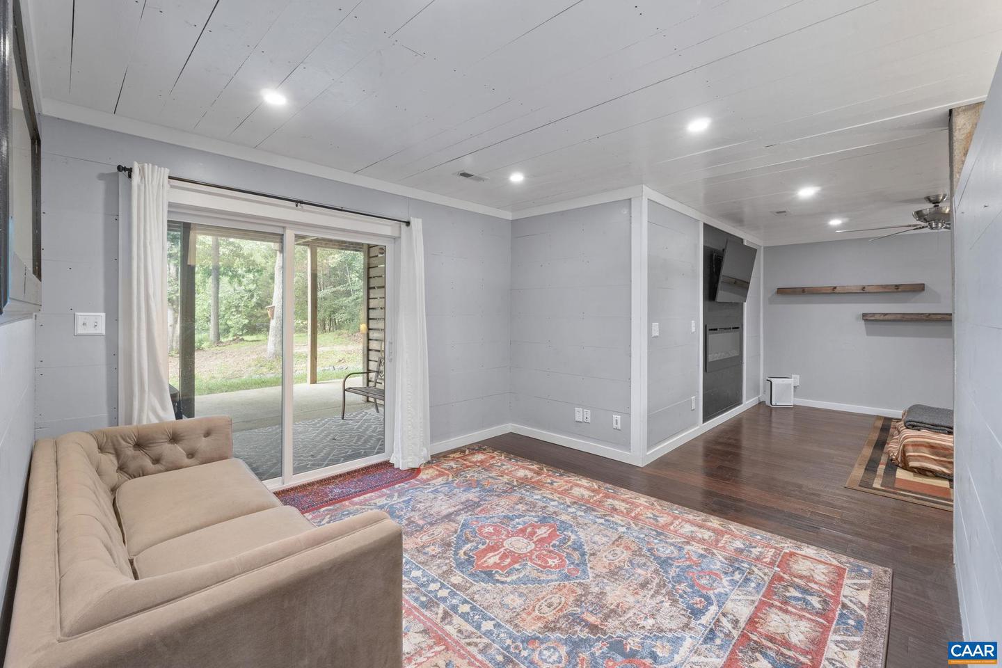 21 Acre Ln Property Photo 47