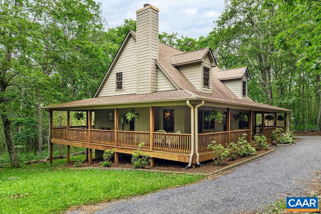 30 CEDAR DR