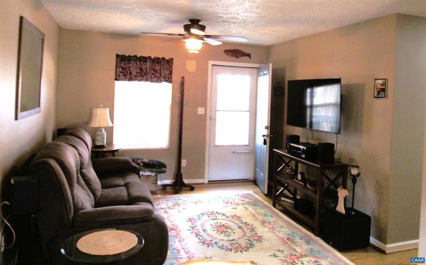 3324 Laurel Rd Property Photo 10