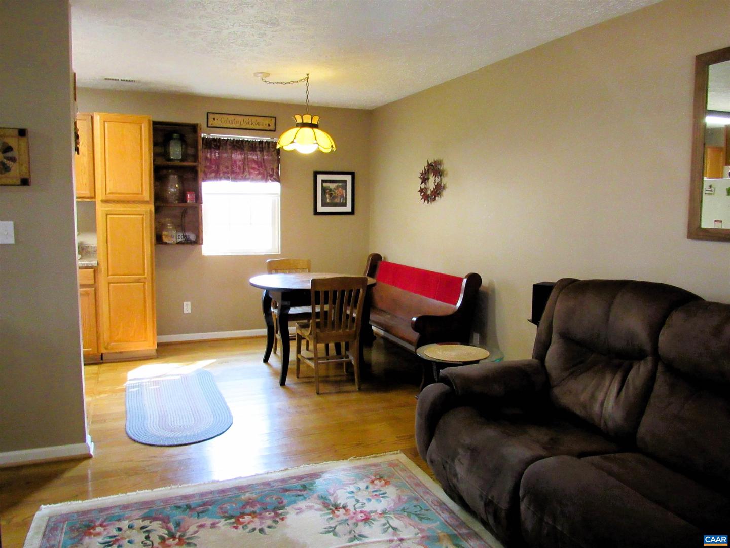 3324 Laurel Rd Property Photo 12