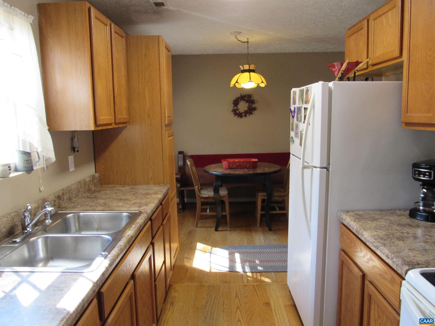 3324 Laurel Rd Property Photo 13