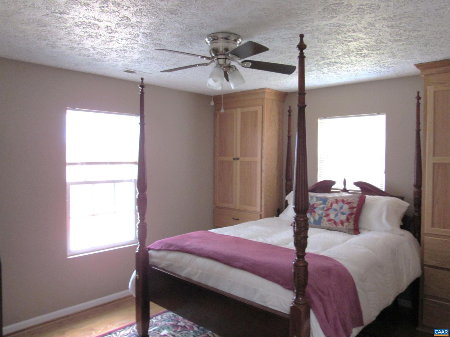 3324 Laurel Rd Property Photo 17