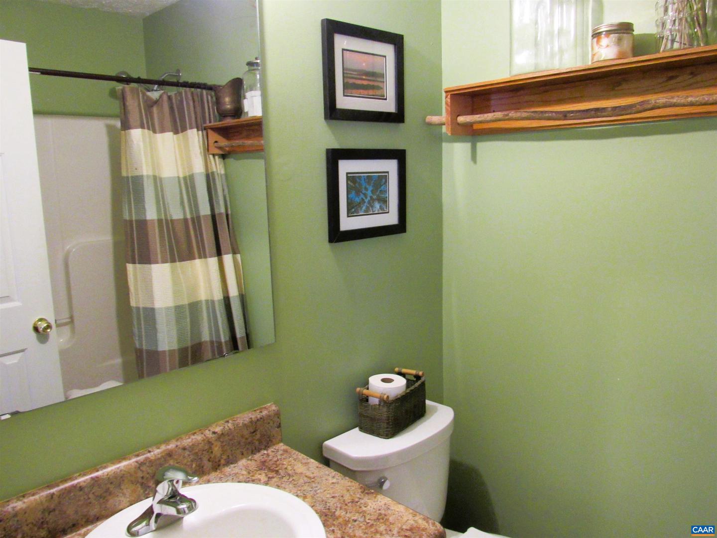 3324 Laurel Rd Property Photo 20