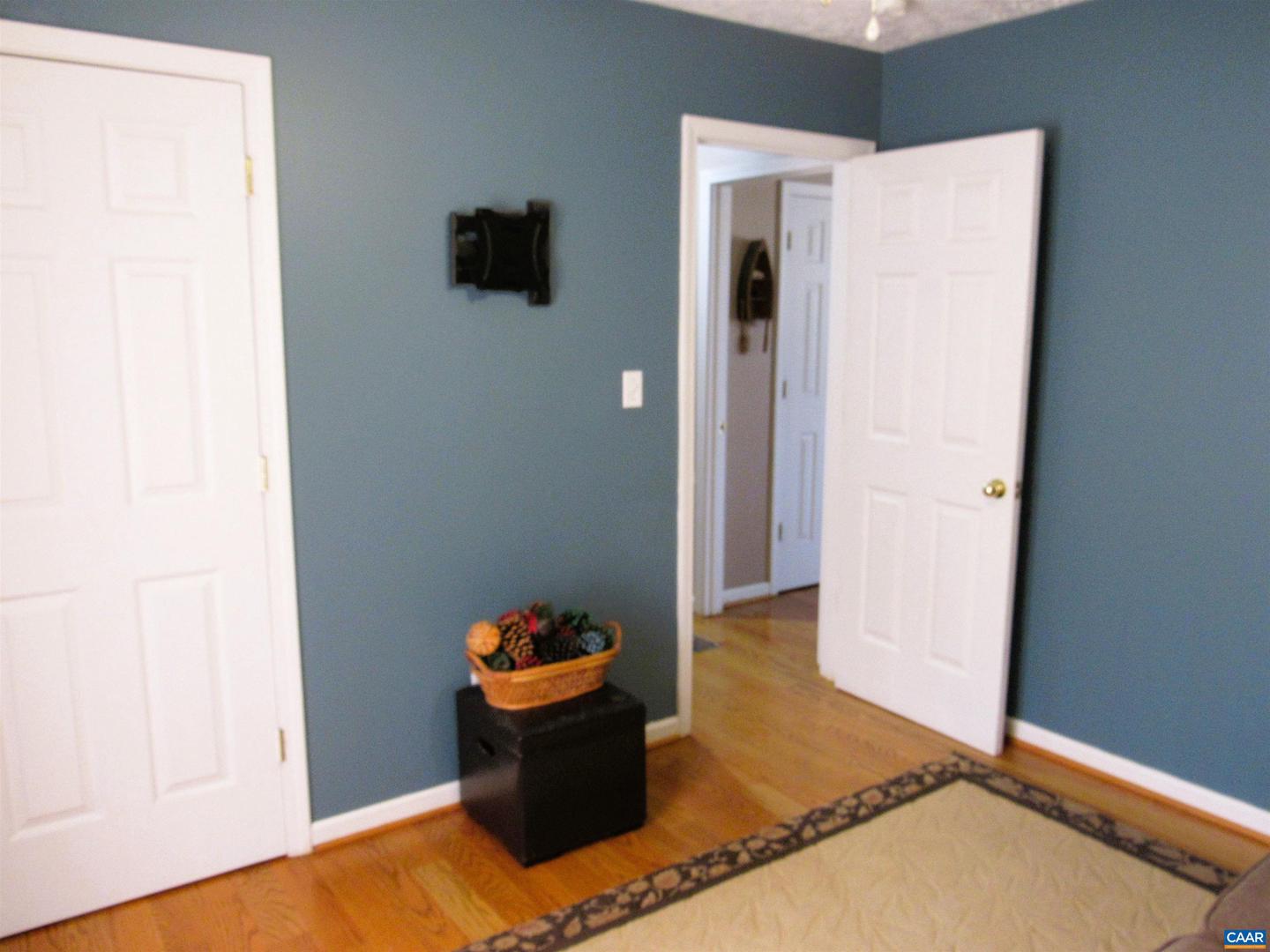 3324 Laurel Rd Property Photo 25