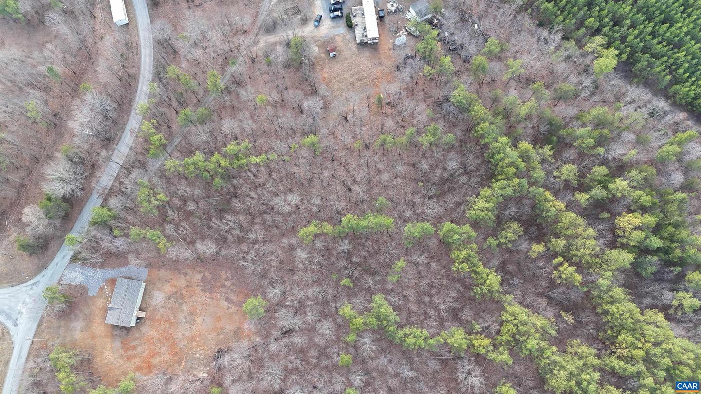 949 Austins Rd Property Photo 1
