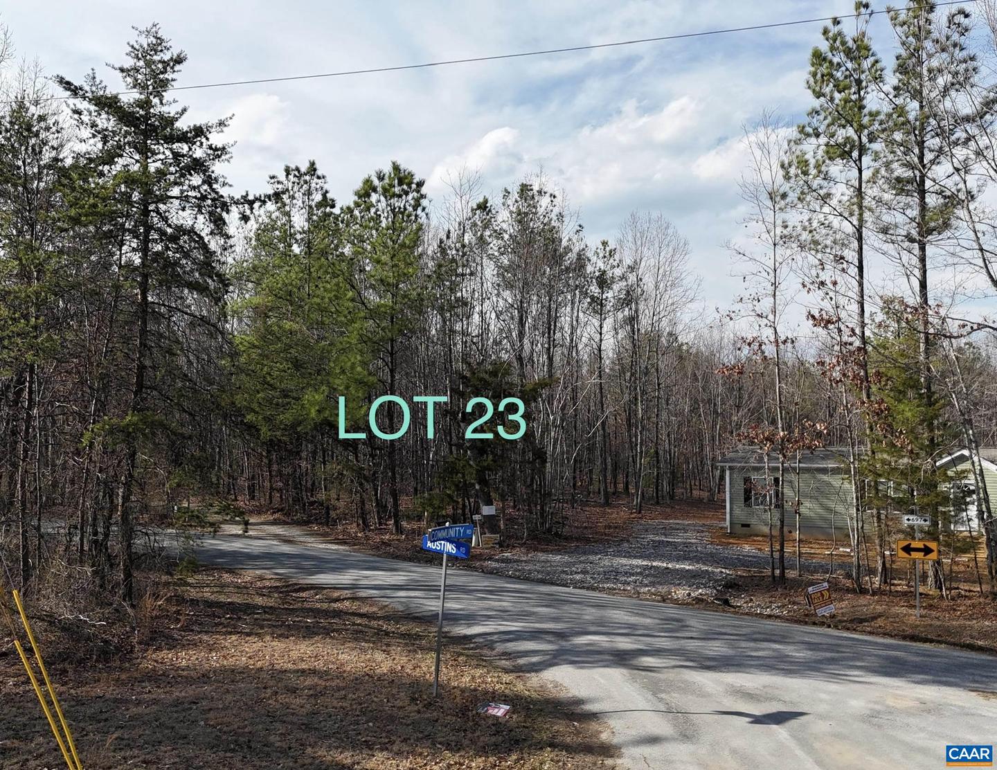 949 Austins Rd Property Photo 2