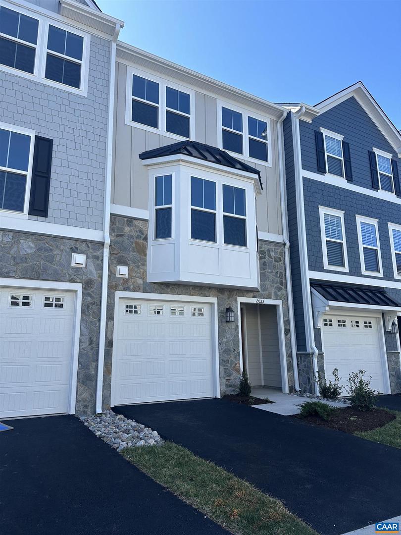 2022 Calico Ct Property Photo 6