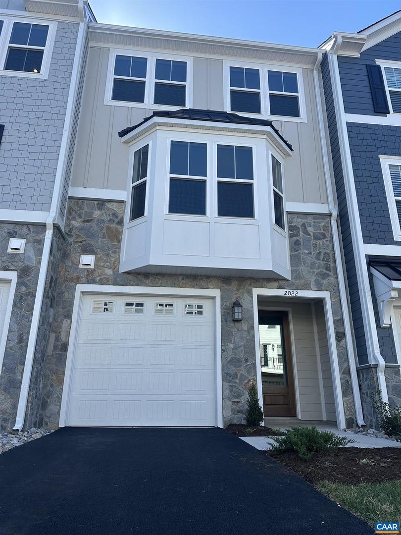 2022 Calico Ct Property Photo 8