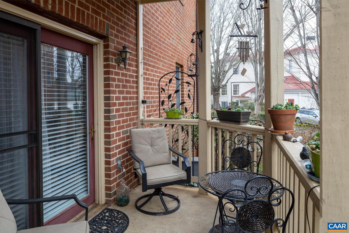 1325 Branchlands Dr #e Property Photo 3