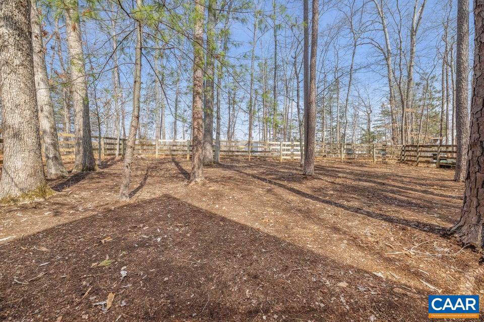 835 Jefferson Dr Property Photo 32