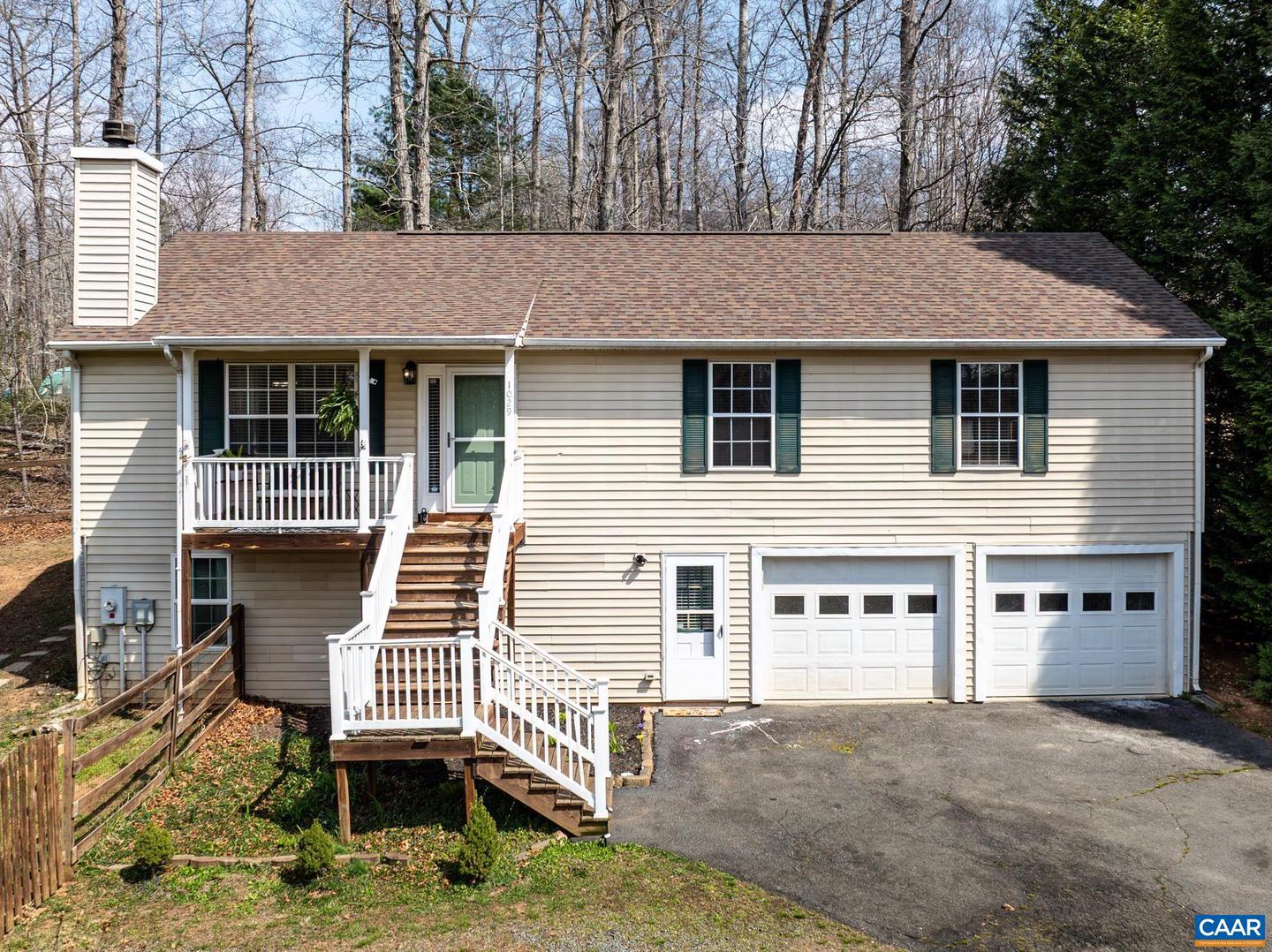 1029 West Daffodil Rd Property Photo 1