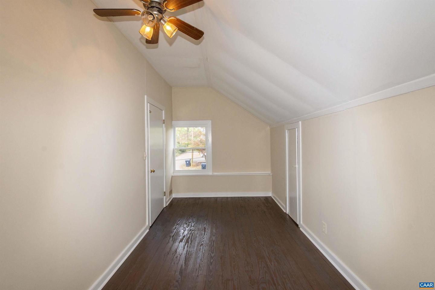 194 Morton Property Photo 16