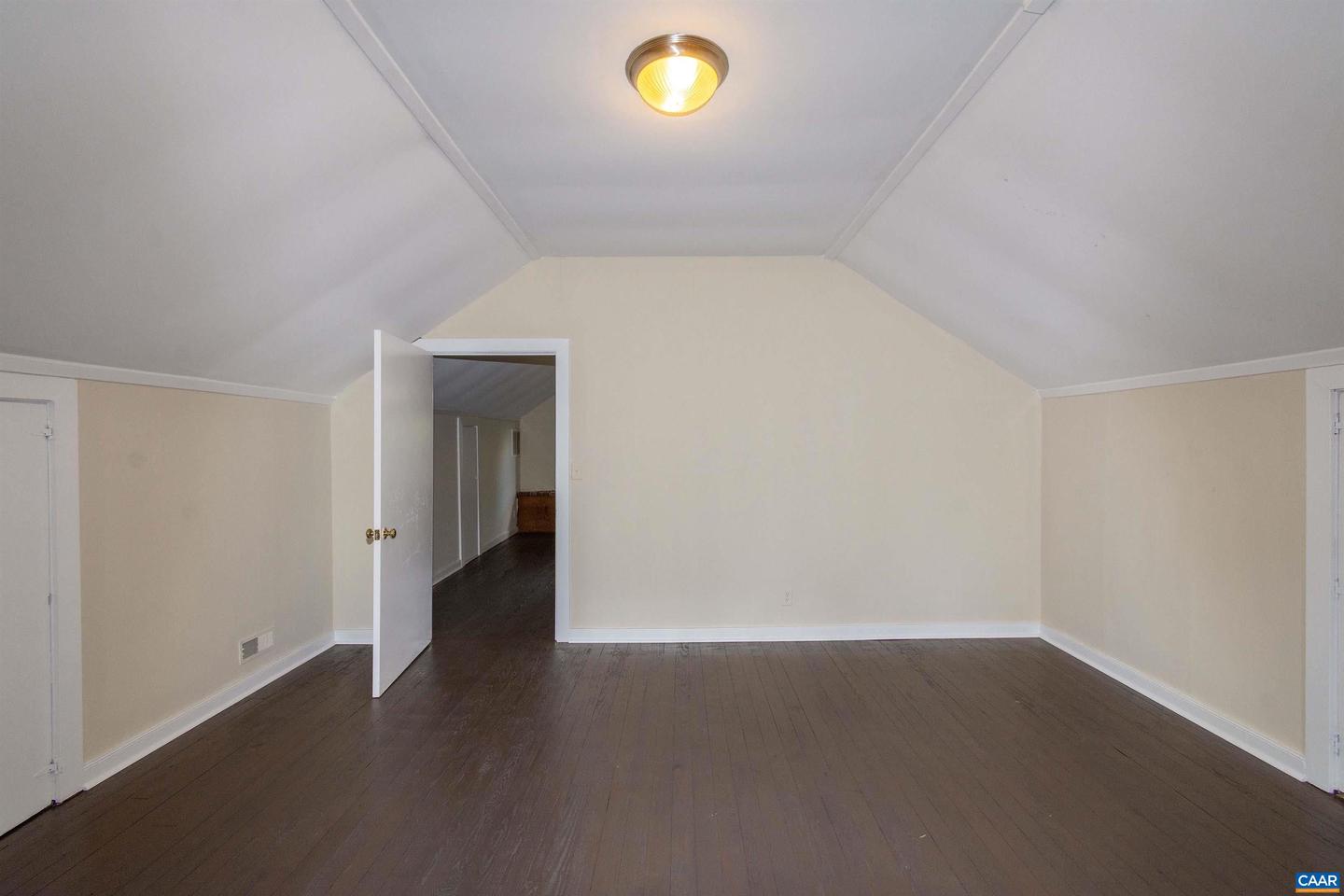 194 Morton Property Photo 29
