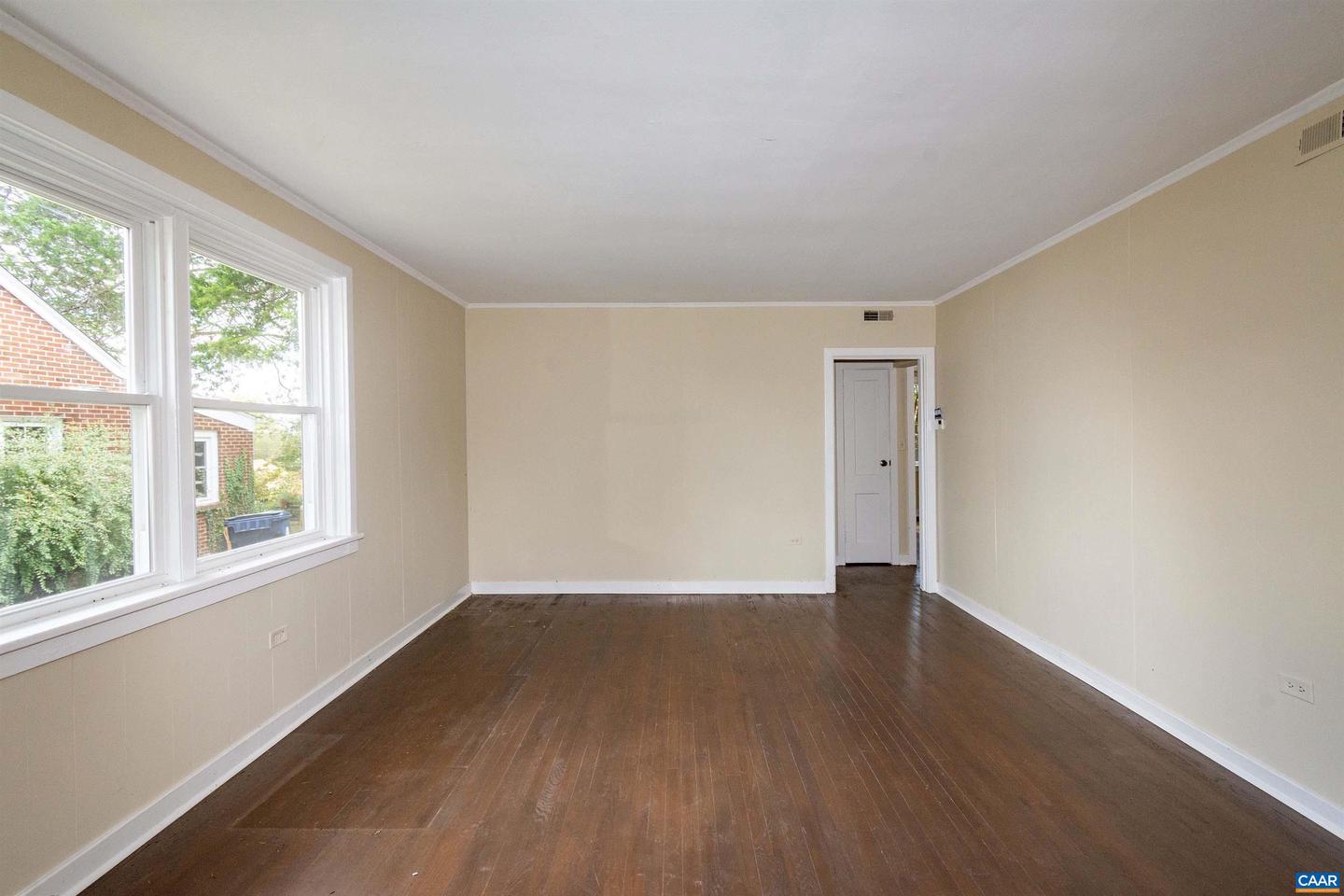194 Morton Property Photo 33