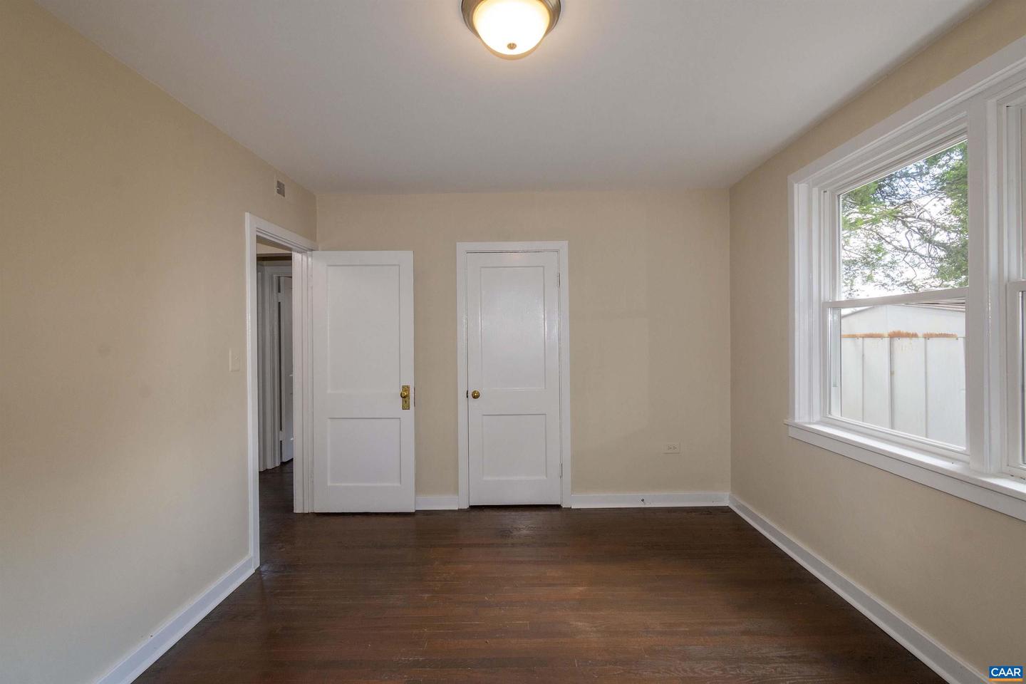 194 Morton Property Photo 34