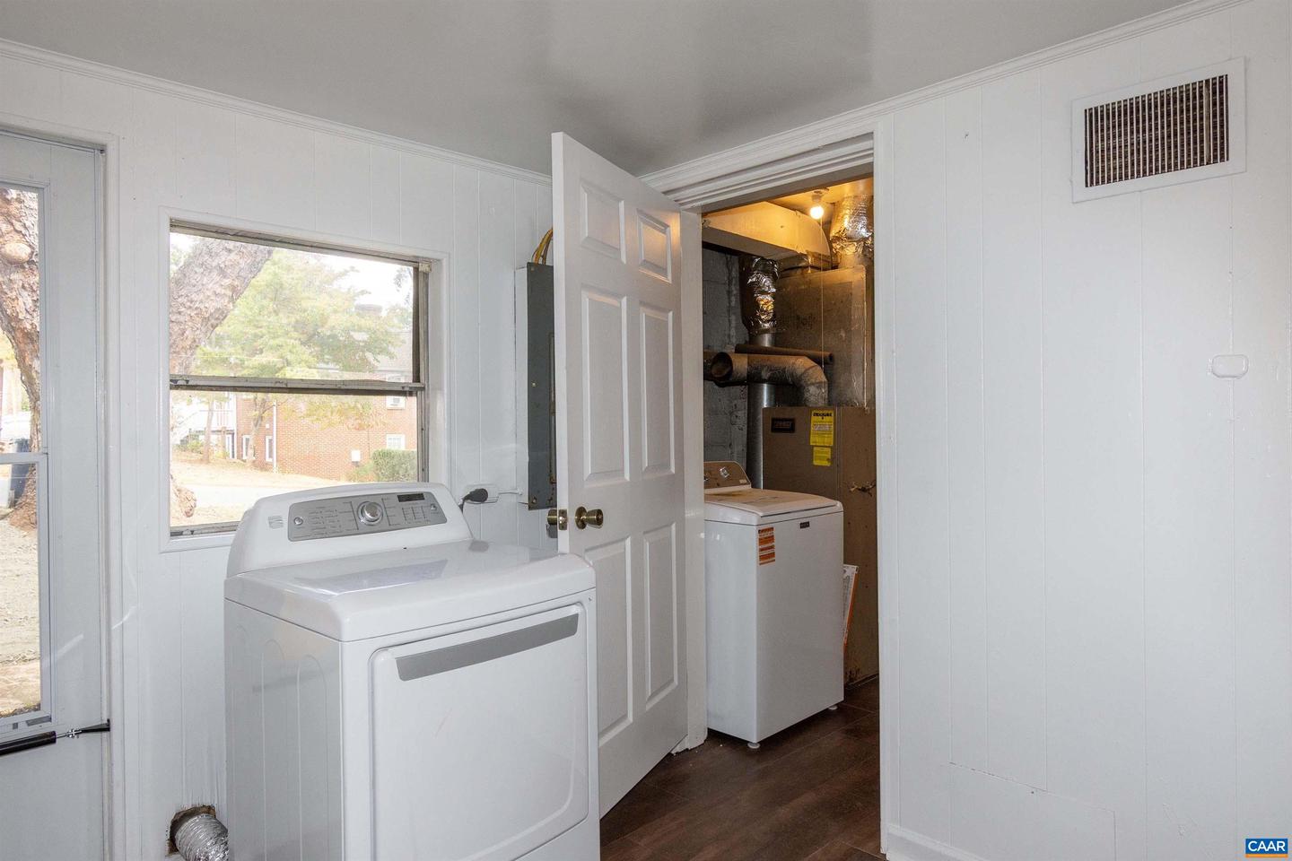 194 Morton Property Photo 36