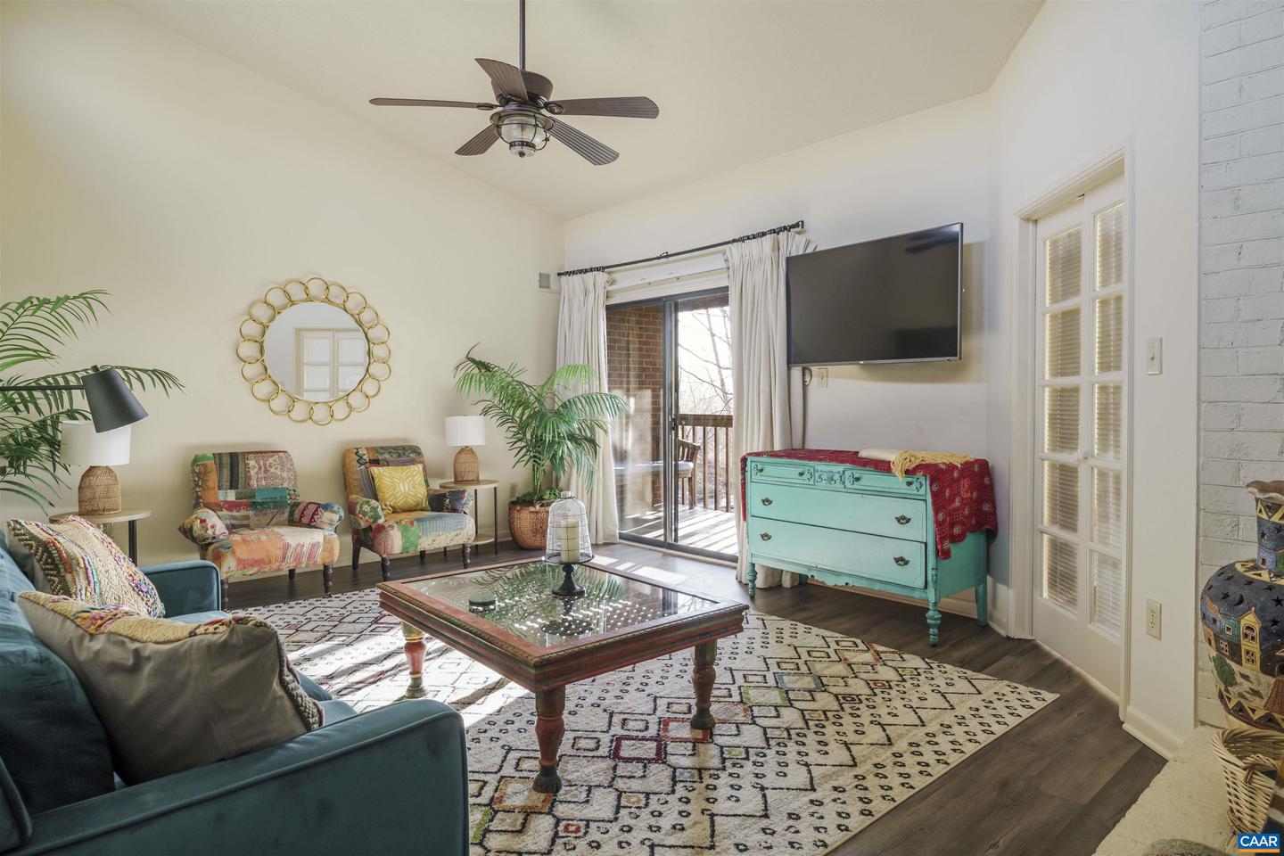 134 TURTLE CREEK RD #10 Property Photo 1