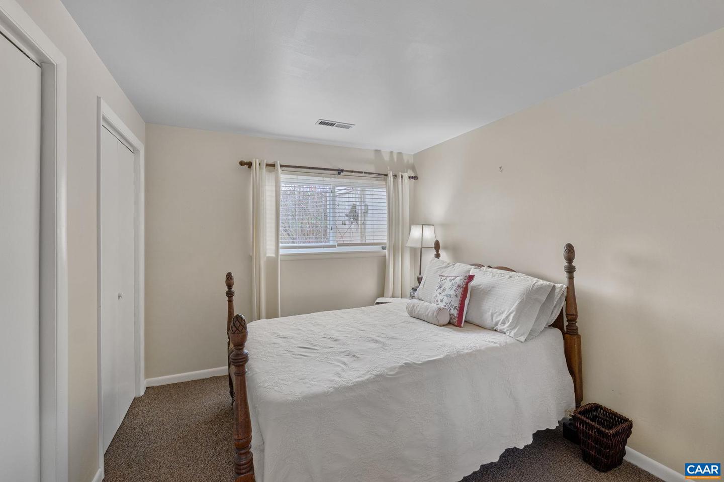 1212 Chatham Rdg Property Photo 13