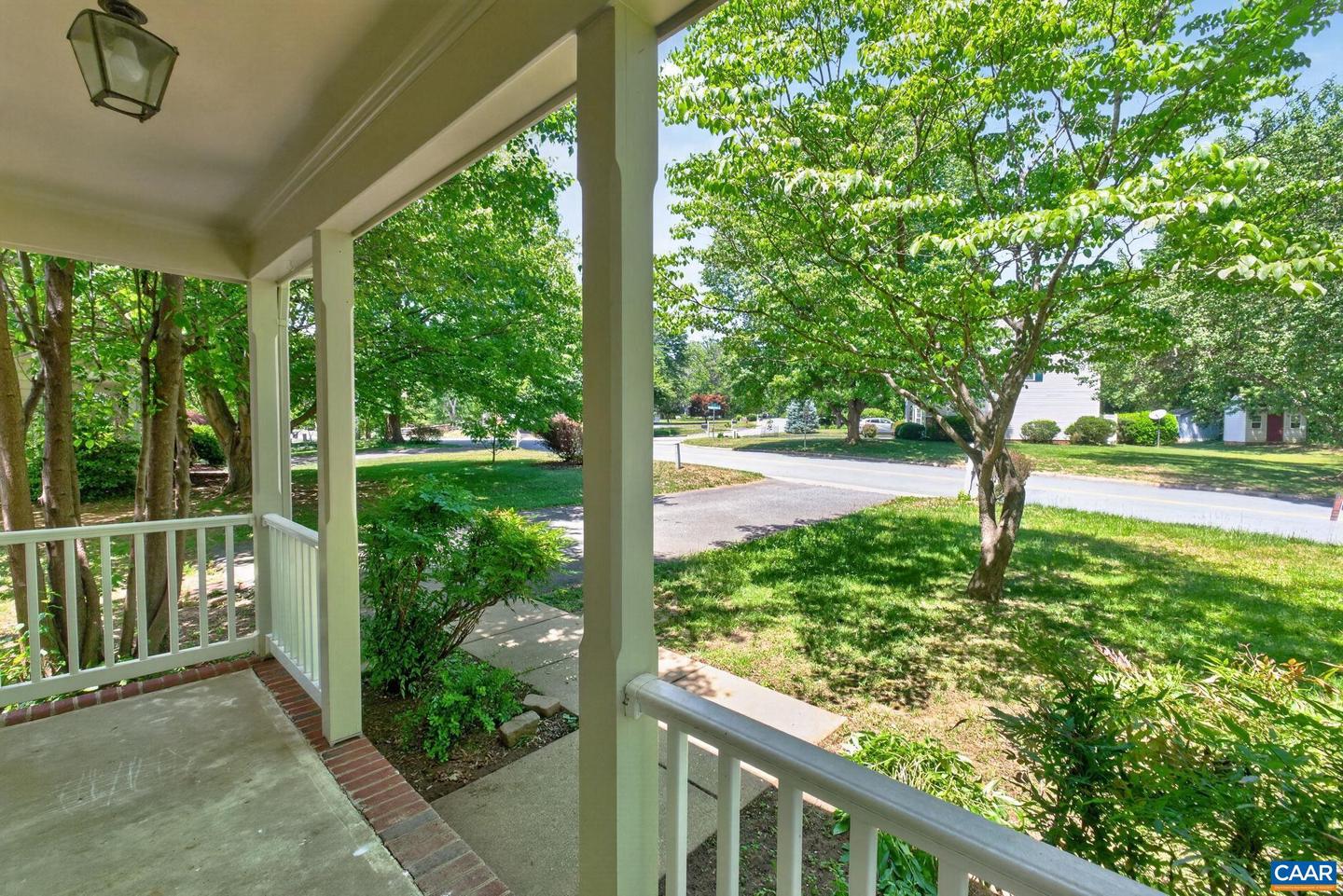 1883 Steeplechase Run Property Photo 3
