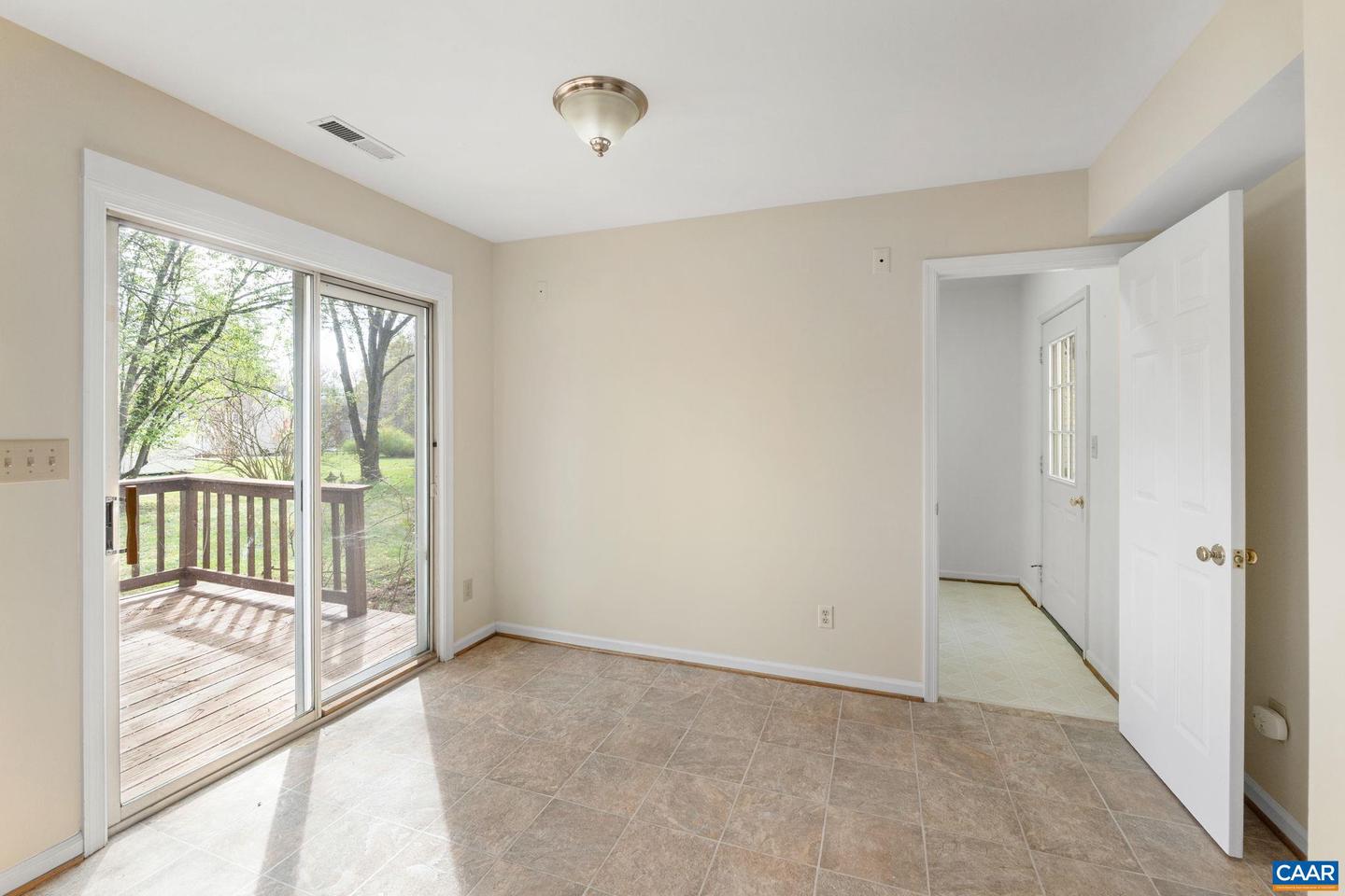 1883 Steeplechase Run Property Photo 16