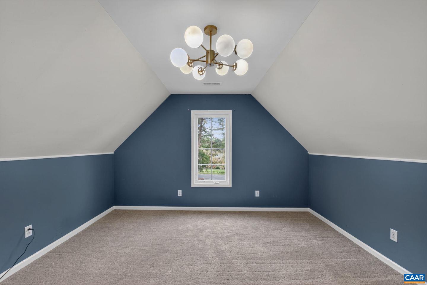 5 Campbell Ct Property Photo 18