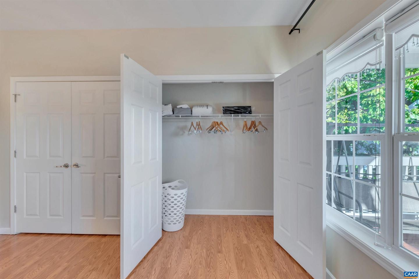 1006 Long St Property Photo 6