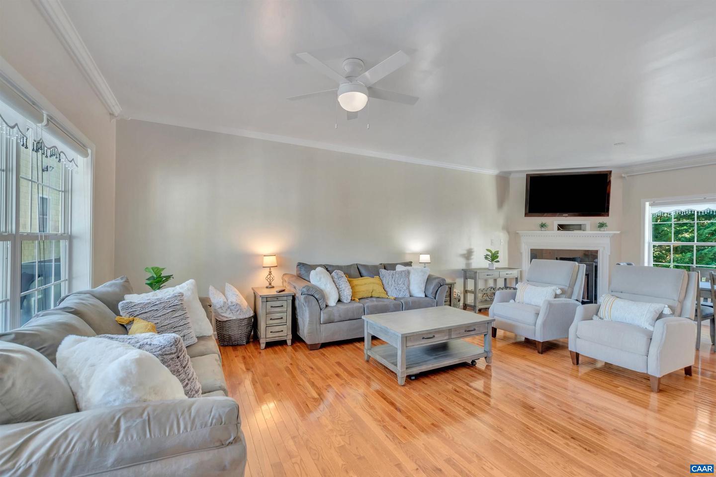 1006 Long St Property Photo 9