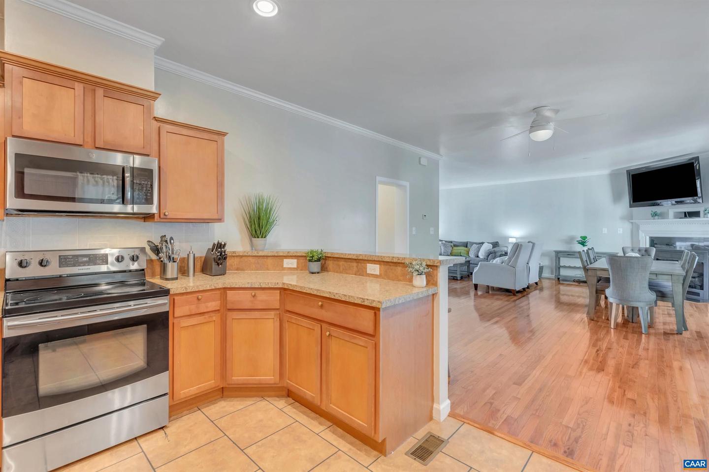 1006 Long St Property Photo 17