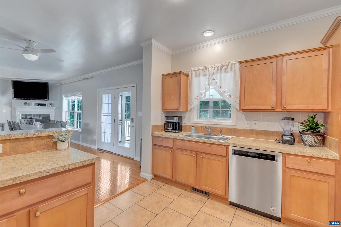 1006 Long St Property Photo 18