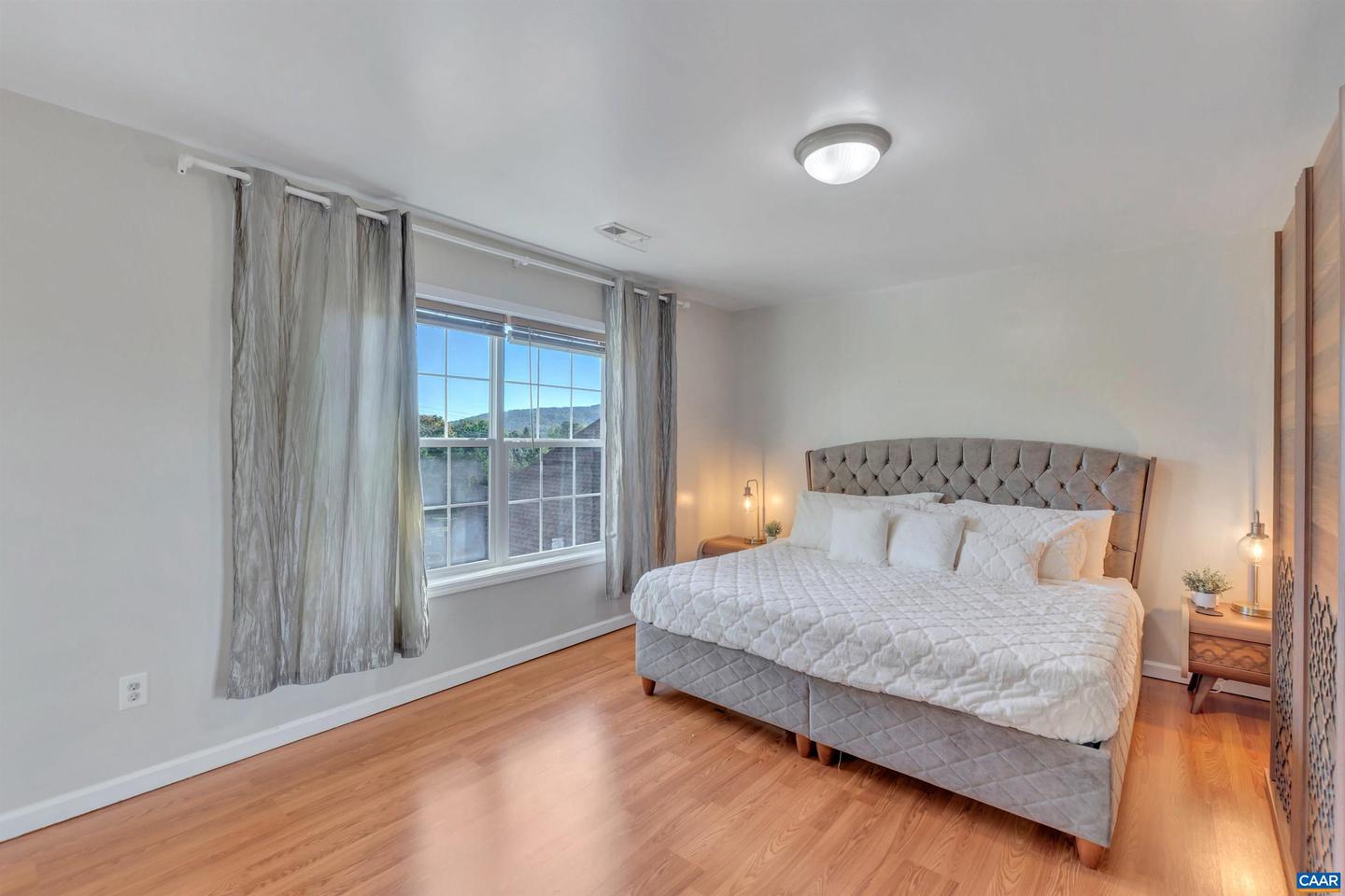 1006 Long St Property Photo 22