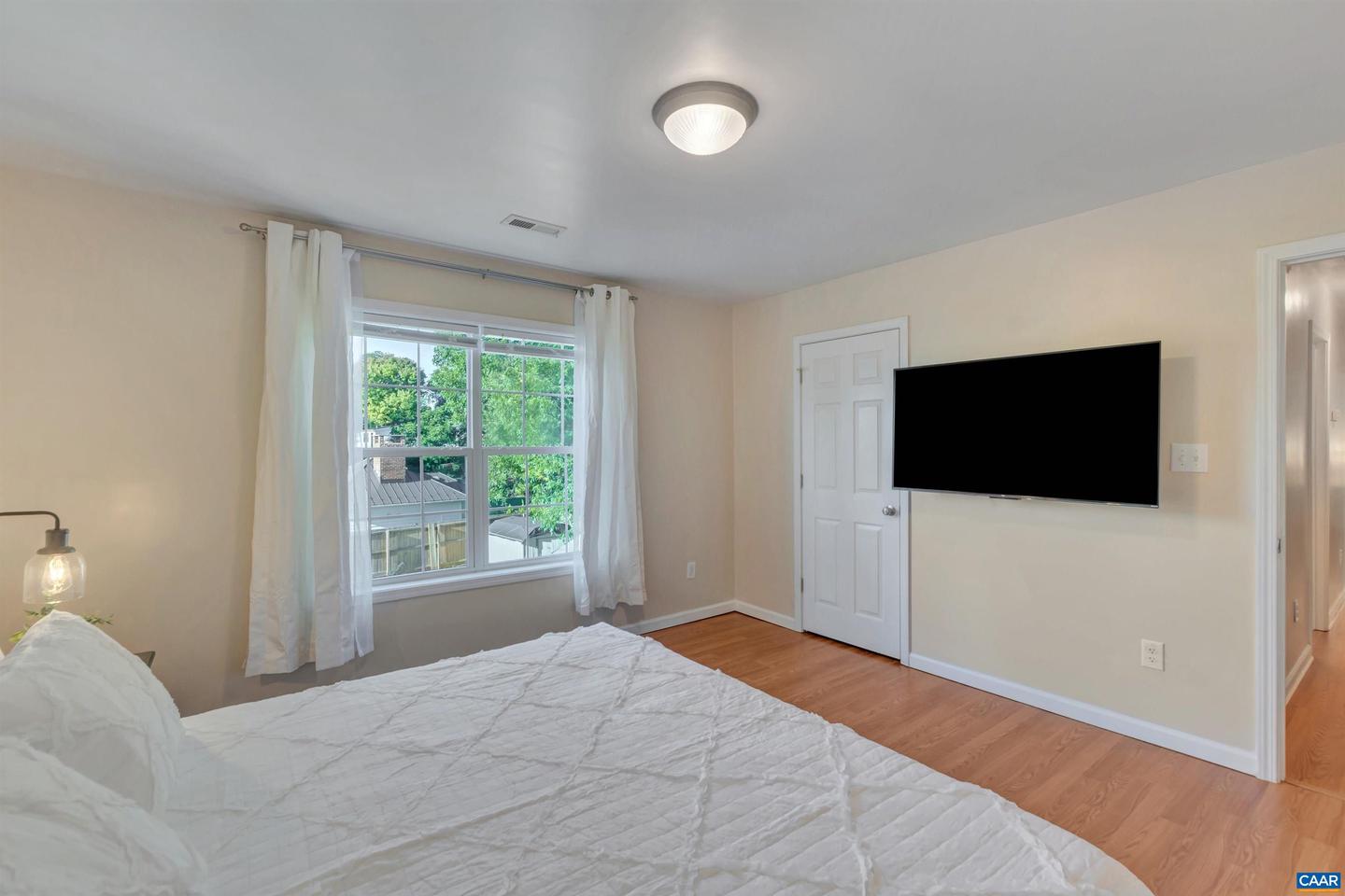 1006 Long St Property Photo 27