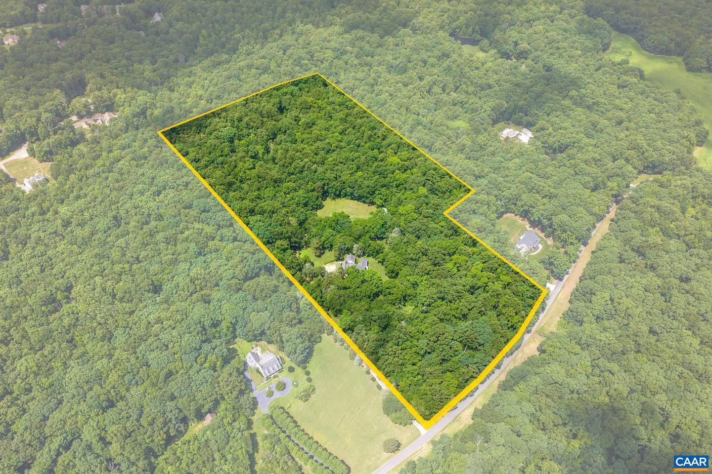 3665 Old River Trl Property Photo 4