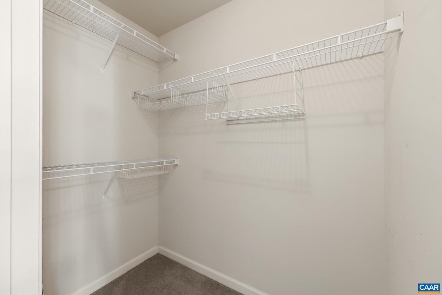 280 Riverbend Dr #2b Property Photo 13