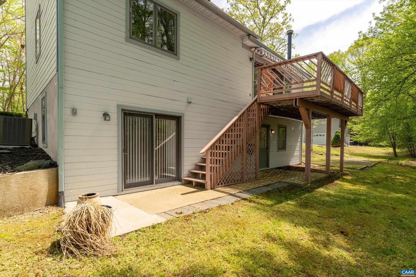 4 Nutwood Cir Property Photo 5