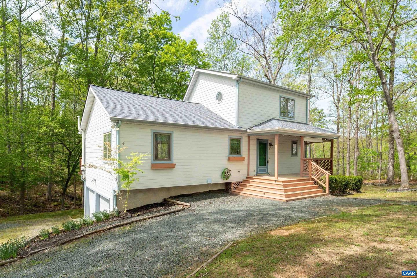 4 Nutwood Cir Property Photo 6