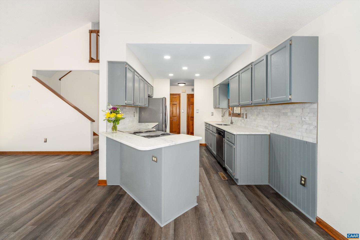 4 Nutwood Cir Property Photo 14