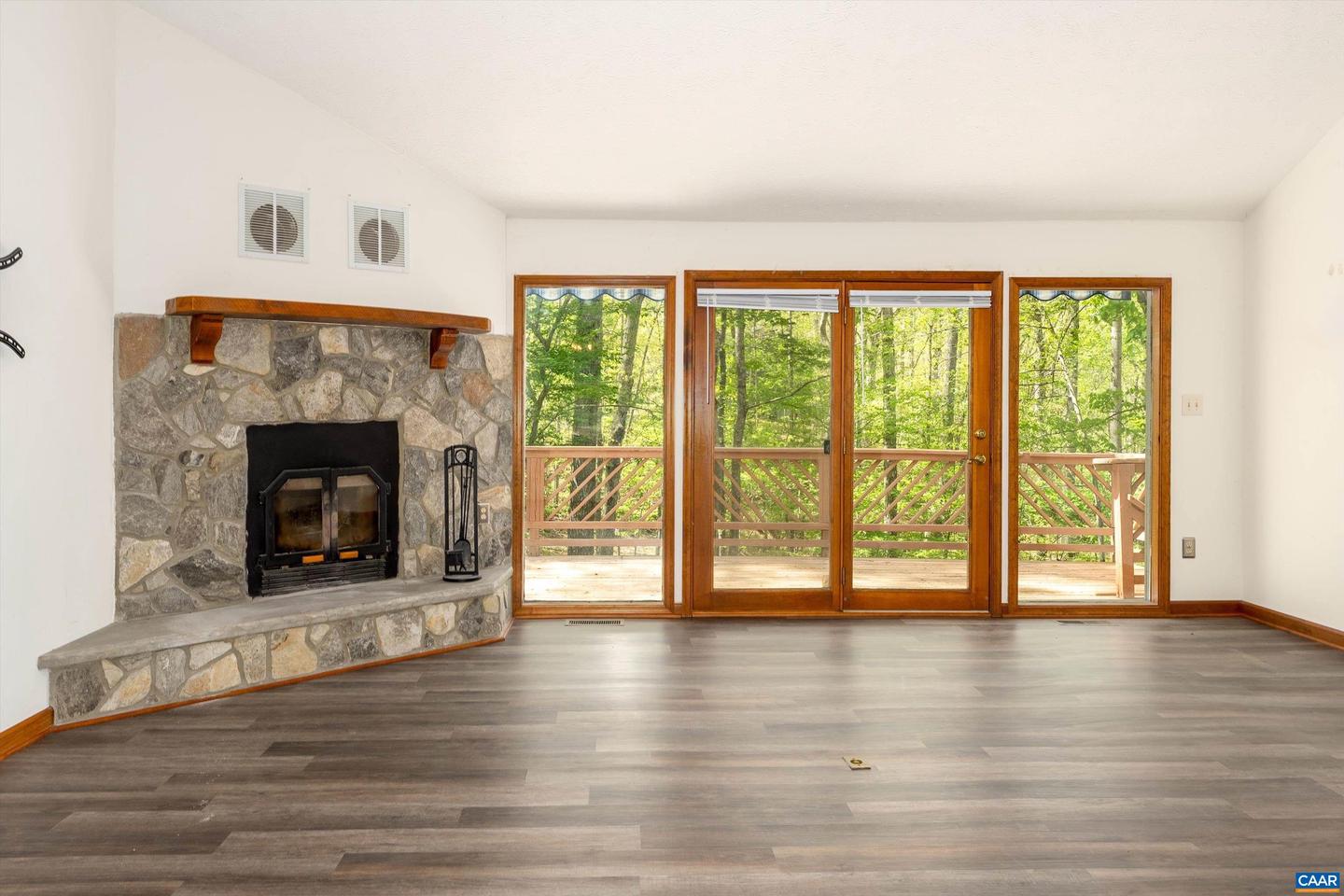 4 Nutwood Cir Property Photo 19