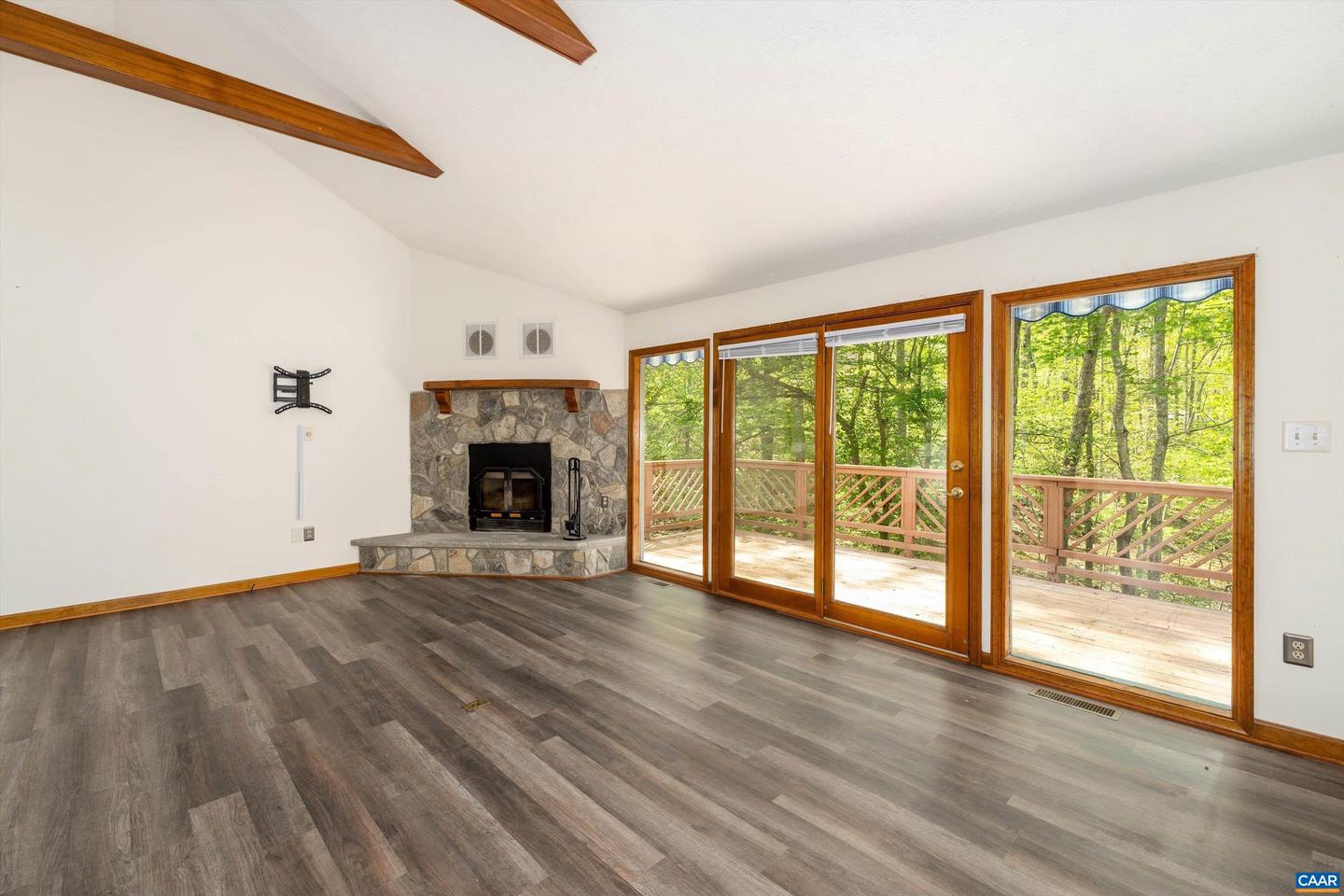 4 Nutwood Cir Property Photo 20