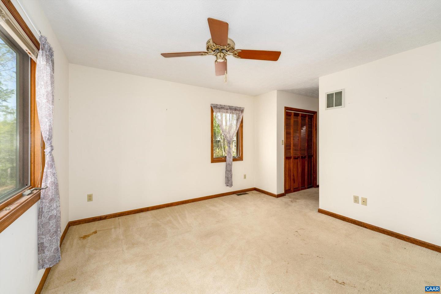 4 Nutwood Cir Property Photo 28